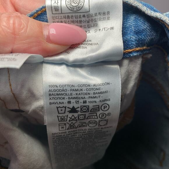 Levi's Premium 501 Light Wash Button Fly Distressed Jeans Women's size 25 - Picture 15 of 15